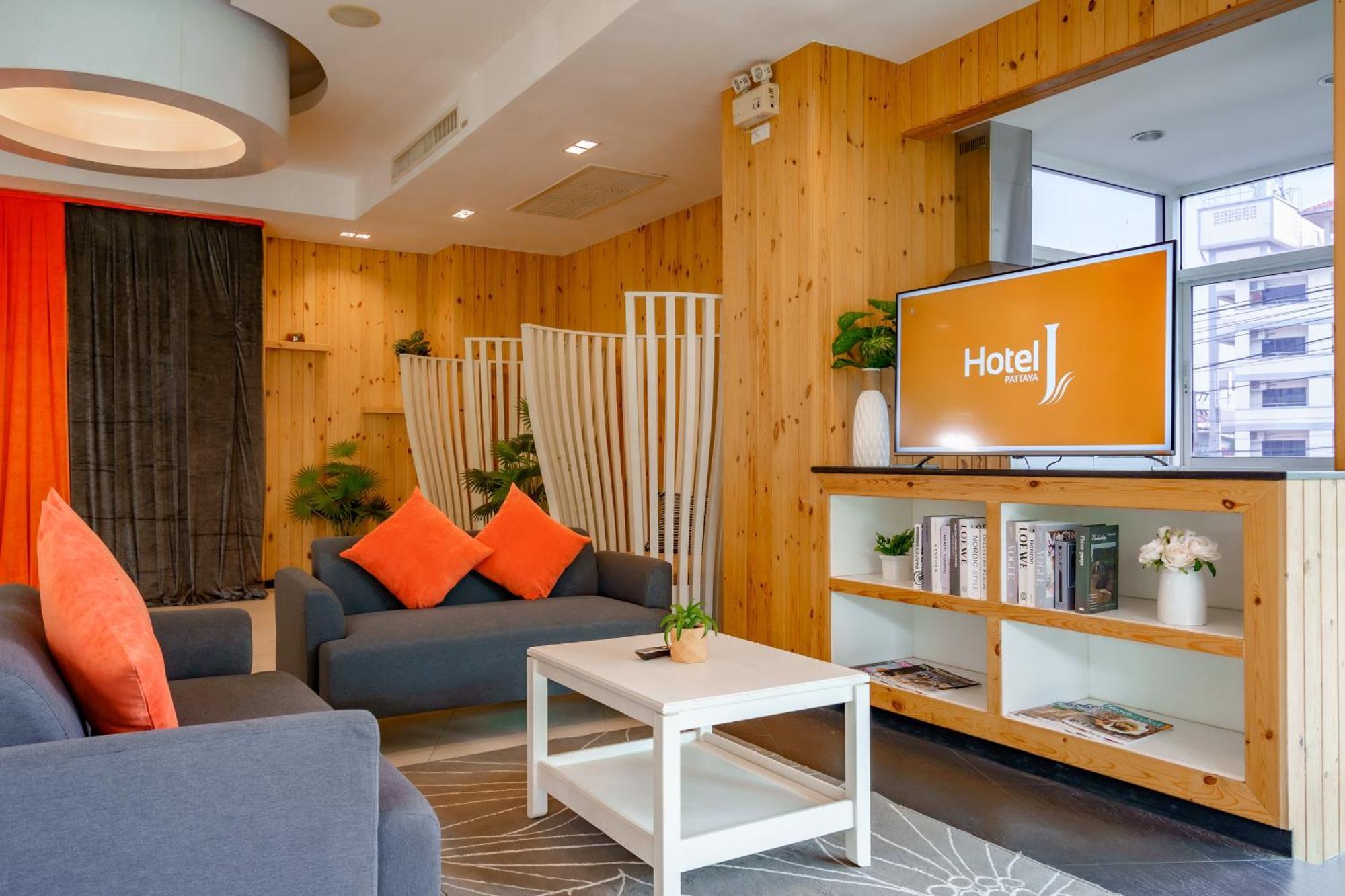 J Inspired Hotel Паттайя Экстерьер фото